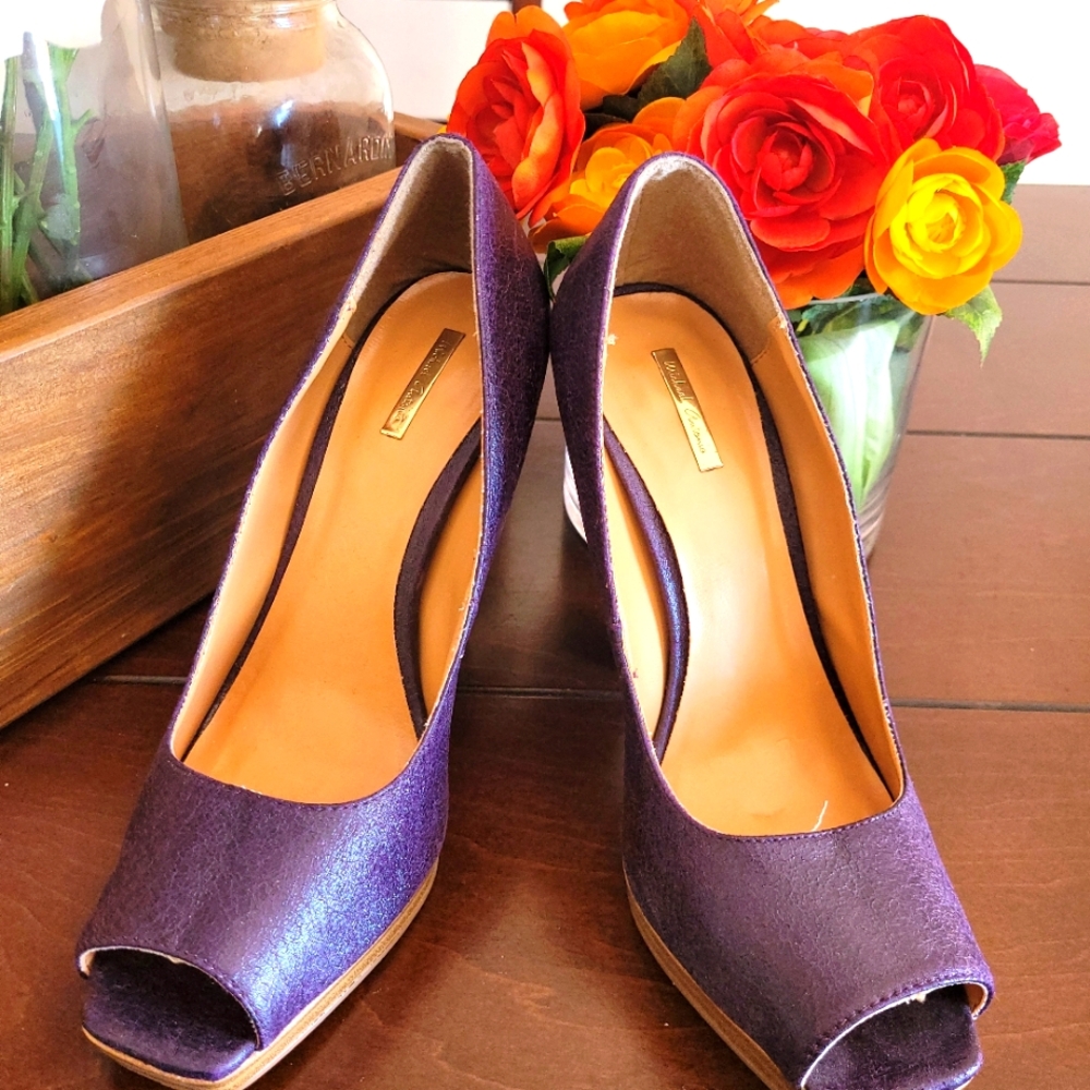 Michael Antonio opened toe pumps- size 8